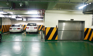 img_facility_-2-1-screen.png