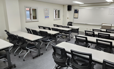 img_facility_3-2-screen.png